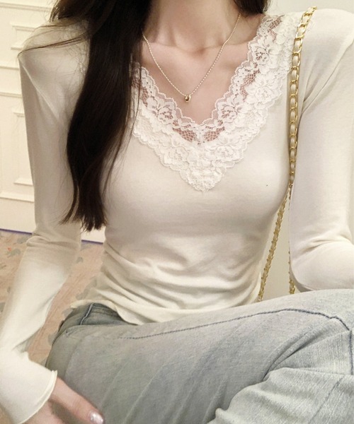 frunco（フランコ）の「【ZOZO限定】レース付き起毛カットロンT（Tシャツ/カットソー・レディース・ブラック/ホワイト・MEDIUM）」の7枚目の写真