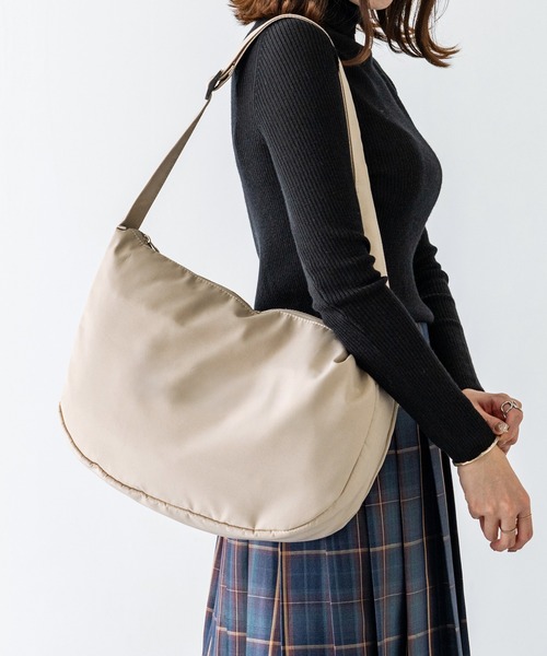 welleg（ウェレッグ）の「撥水加工 ボディーショルダーバッグ（ショルダーバッグ・レディース・ブラック/ベージュ/ライトブルー・フリー）」の12枚目の写真