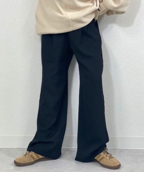 gossara(ゴサラ)の「スーツ地タックパンツ(スラックス・レディース・ブラック/カーキ/グレー・MEDIUM)」の1枚目の写真