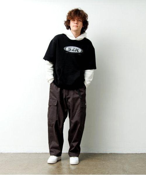 GLAZOS（グラソス）の「【大人向けサイズあり】【あったか】裏起毛・袖レイヤードフロントプリントパーカー（パーカー・キッズ・ブラック/ブルー・L/M/S/LL）」の6枚目の写真