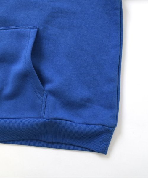 GLAZOS（グラソス）の「【大人向けサイズあり】【あったか】裏起毛・袖レイヤードフロントプリントパーカー（パーカー・キッズ・ブラック/ブルー・L/M/S/LL）」の10枚目の写真