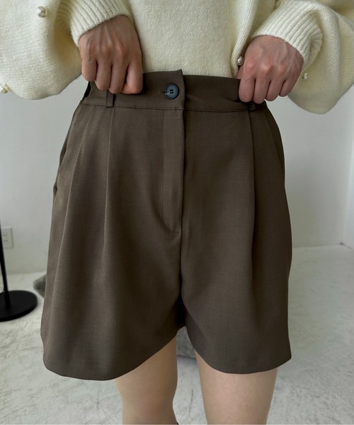 I_am(アイアム)の「double tuck short pants / ダブルタックショートパンツ(その他パンツ・レディース・ベージュ/ブラック/カーキブラウン・FREE)」の9枚目の写真