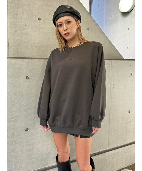 EGOIST(エゴイスト)の「ロゴ刺繍プルオーバー(スウェット・レディース・パープル/ベージュ/ブラック・FREE)」の1枚目の写真