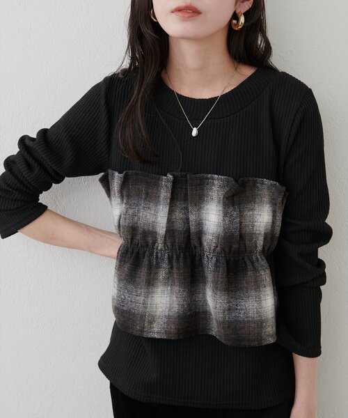 natural couture(ナチュラルクチュール)の「【WEB限定】ビスチェ風ドッキングリブカットTOPS(ニット/セーター・レディース・ボルドー/ブラック・FREE)」の1枚目の写真