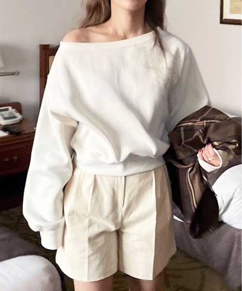 kirakiraShop（キラキラショップ）の「ゆるっと肌見せ、抜け感カジュアル。オフショル トップス（スウェット・レディース・ホワイト/ブラック/グレー・FREE）」の12枚目の写真