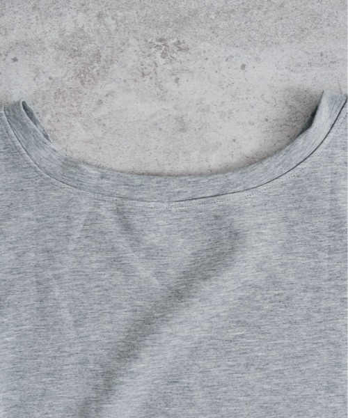 kirakiraShop（キラキラショップ）の「ゆるっと肌見せ、抜け感カジュアル。オフショル トップス（スウェット・レディース・ホワイト/ブラック/グレー・FREE）」の20枚目の写真