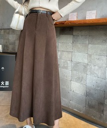 ふんわりシルエットと厚手素材で秋冬にピッタリ!Aラインアンブレラスカート