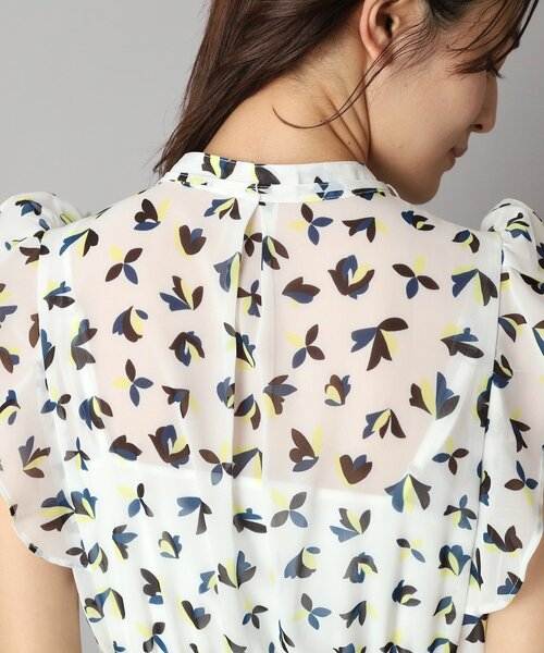 DRESSTERIOR(ドレステリア)の「シアーリーフフリルスリーブワンピ(ワンピース・レディース・ホワイト系3・38/36/34)」の17枚目の写真