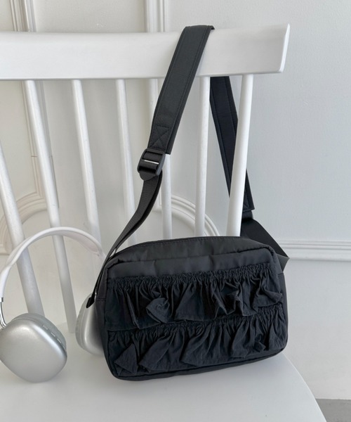セール】フリルナイロンショルダーバッグ（ボディバッグ/ウエスト