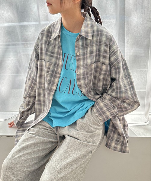 PILIT(ピリット)の「ビッグチェックシャツ(シャツ/ブラウス・レディース・ブルー/グレー・MEDIUM)」の6枚目の写真