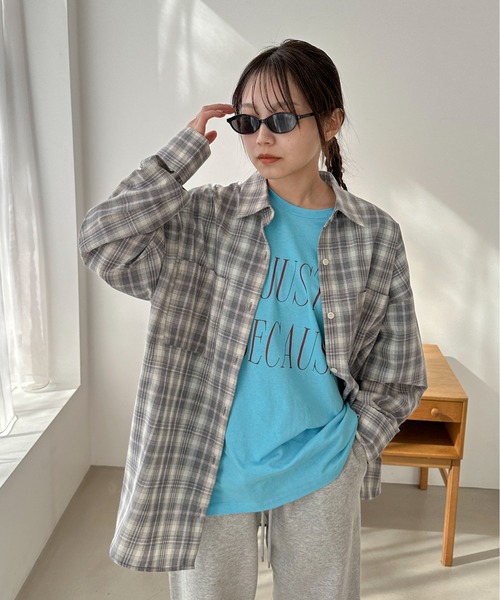 PILIT(ピリット)の「ビッグチェックシャツ(シャツ/ブラウス・レディース・ブルー/グレー・MEDIUM)」の9枚目の写真