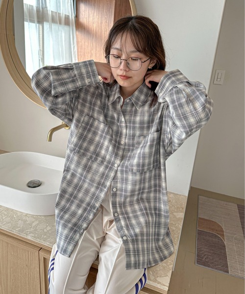 PILIT(ピリット)の「ビッグチェックシャツ(シャツ/ブラウス・レディース・ブルー/グレー・MEDIUM)」の17枚目の写真