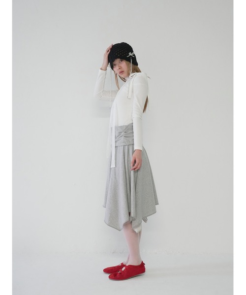 Uenui(ウニュイ)の「【 cunii 】リボンストラップ オフショルダー トップス(Tシャツ/カットソー・レディース・ピンク/ブラック/アイボリー/ネイビー・FREE)」の17枚目の写真
