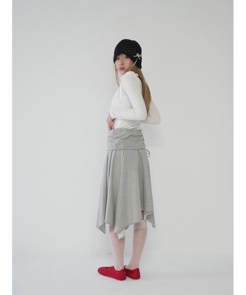 Uenui(ウニュイ)の「【 cunii 】リボンストラップ オフショルダー トップス(Tシャツ/カットソー・レディース・ピンク/ブラック/アイボリー/ネイビー・FREE)」の18枚目の写真