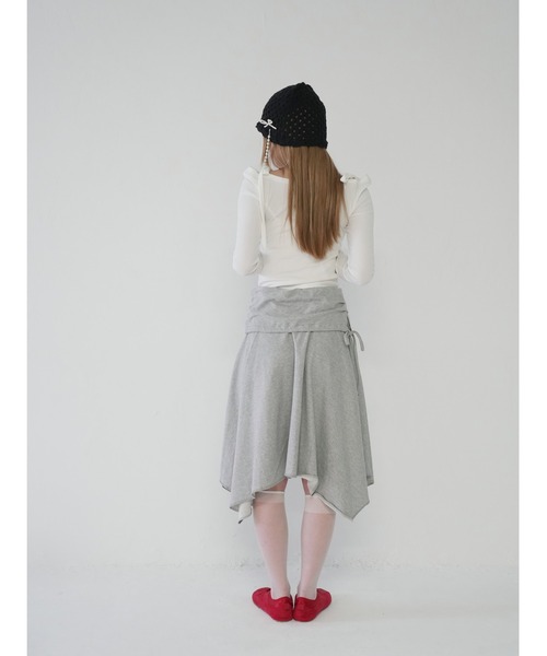 Uenui(ウニュイ)の「【 cunii 】リボンストラップ オフショルダー トップス(Tシャツ/カットソー・レディース・ピンク/ブラック/アイボリー/ネイビー・FREE)」の19枚目の写真