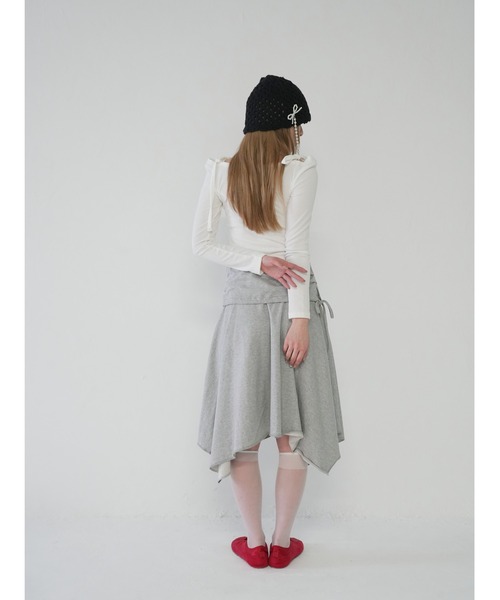 Uenui(ウニュイ)の「【 cunii 】リボンストラップ オフショルダー トップス(Tシャツ/カットソー・レディース・ピンク/ブラック/アイボリー/ネイビー・FREE)」の20枚目の写真