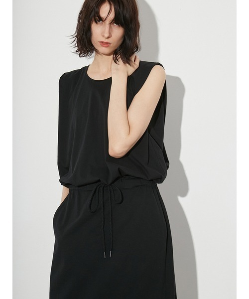 styling/(スタイリング)の「バルーンカットワンピース(ワンピース・レディース・ブラック/モカ/レッド・1/0)」の4枚目の写真