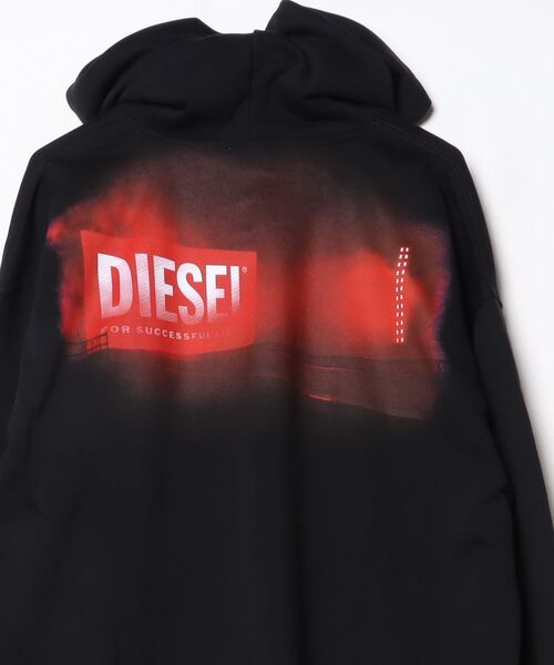 DIESEL（ディーゼル）の「メンズ プルオーバーパーカー S-BOXT-HOOD-R11（パーカー・メンズ・ホワイト/ブラック・LARGE/XXX-LARGE/X-SMALL/X-LARGE/XX-LARGE/MEDIUM/SMALL）」の9枚目の写真