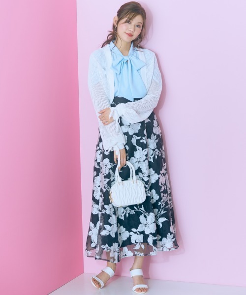 marun(マルン)の「<大きいサイズ>オーガンジーシアー花柄スカート marun(スカート・レディース・ホワイト/ブラック・L/5L/4L/3L/LL)」の11枚目の写真