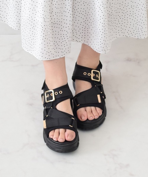 Bridget Birkin(ブリジットバーキン)の「【Bridget Birkin】ベルクロカジュアル厚底スポサン(552120)(サンダル・レディース・グレイッシュベージュ/アイボリー/ブラック・LL/S/M/L)」の2枚目の写真
