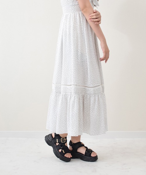 Bridget Birkin(ブリジットバーキン)の「【Bridget Birkin】ベルクロカジュアル厚底スポサン(552120)(サンダル・レディース・グレイッシュベージュ/アイボリー/ブラック・LL/S/M/L)」の10枚目の写真