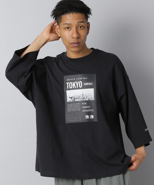 セール】【NUMERALS】ポスタープリントTEE（Tシャツ/カットソー