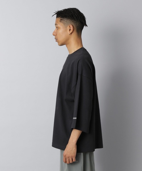 NUMERALS(ヌメラルズ)の「【NUMERALS】ポスタープリントTEE(Tシャツ/カットソー・メンズ・イエロー/ブラック/オフホワイト・MEDIUM/LARGE)」の14枚目の写真