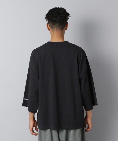 NUMERALS(ヌメラルズ)の「【NUMERALS】ポスタープリントTEE(Tシャツ/カットソー・メンズ・イエロー/ブラック/オフホワイト・MEDIUM/LARGE)」の15枚目の写真