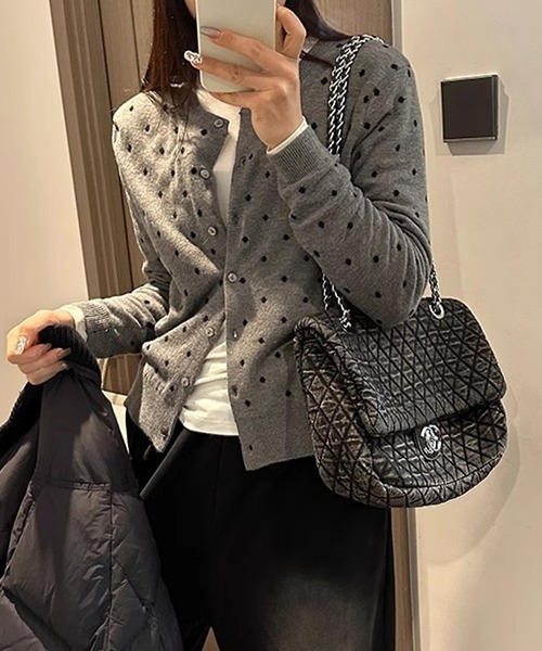 MEMECLE（メメクル）の「【 MEMECLE / メメクル 】ドット ニットカーディガン（カーディガン/ボレロ・レディース・ブラック/グレー・FREE）」の16枚目の写真