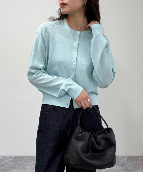 fredy emue（フレディエミュ）の「FR刺繍ベーシックサマーカーディガン（カーディガン/ボレロ・レディース・オフホワイト/ブラック/ブラウン/ミント・38）」の6枚目の写真