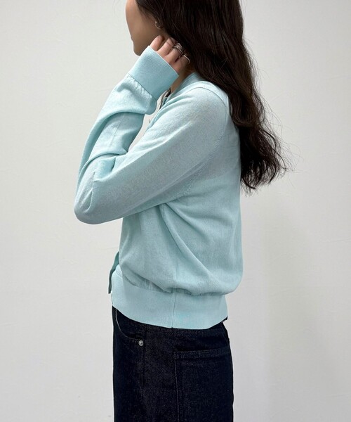 fredy emue（フレディエミュ）の「FR刺繍ベーシックサマーカーディガン（カーディガン/ボレロ・レディース・オフホワイト/ブラック/ブラウン/ミント・38）」の9枚目の写真