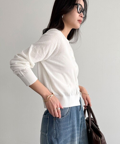 fredy emue（フレディエミュ）の「FR刺繍ベーシックサマーカーディガン（カーディガン/ボレロ・レディース・オフホワイト/ブラック/ブラウン/ミント・38）」の15枚目の写真