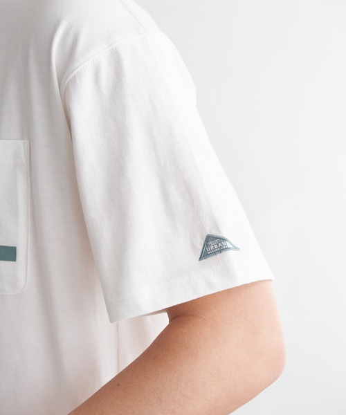 ikka(イッカ)の「URBAN NATURE LIFE アーバンネイチャーライフ ロゴプリントポケTシャツ(Tシャツ/カットソー・メンズ・ホワイト/オレンジ/ミント/ネイビー・M/L/XL/S)」の21枚目の写真