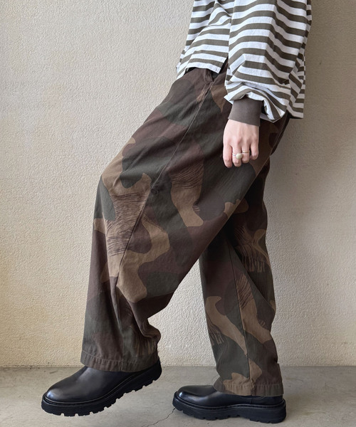 ジャーナルスタンダードラックス　カモフラージュ柄パンツ JOURNAL STANDARD - JOURNAL STANDARD カモフラージュ柄
