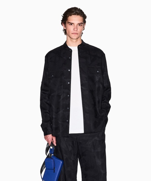 ARMANI EXCHANGE（アルマーニエクスチェンジ）の「【A|X アルマーニ エクスチェンジ】ジャカードカモフラージュ スタンドカラーシャツ/COMFORT（シャツ/ブラウス・メンズ・カモフラージュ・LARGE/SMALL/X-LARGE/MEDIUM/X-SMALL）」の6枚目の写真