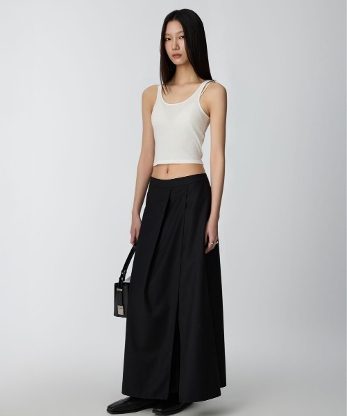 Studio Doe(スタジオドー)の「Studio Doe Three-dimensional layered slit skirt(スカート・レディース・ブラック・SMALL/MEDIUM)」の4枚目の写真