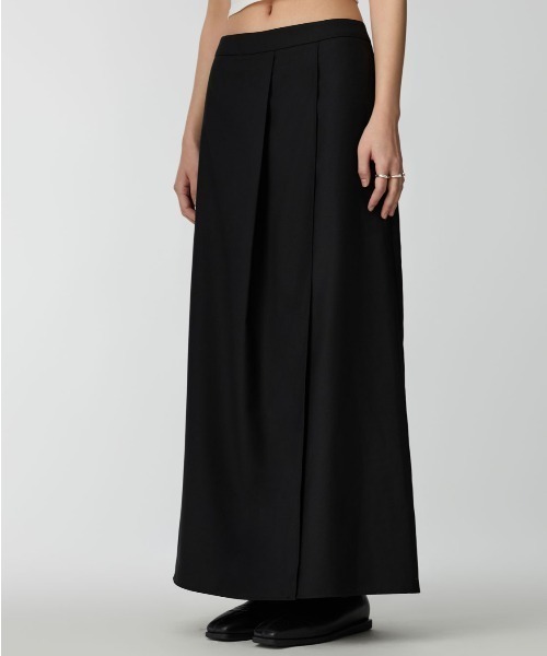 Studio Doe(スタジオドー)の「Studio Doe Three-dimensional layered slit skirt(スカート・レディース・ブラック・SMALL/MEDIUM)」の5枚目の写真