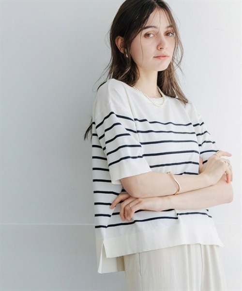 Maison INNESS（メゾンアイネス）の「【T-KNIT】綿混5分袖アイレットネックオーバーサイズニットトップス【接触冷感・毛玉になりにくい】＜大きいサイズ有＞（ニット/セーター・レディース・ブラック/ホワイト×ブラック/杢グレー/イエロー/モカ/サックスブルー・3L/S/M/L/LL/4L/5L）」の19枚目の写真