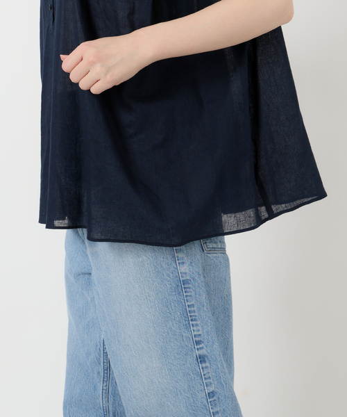 Spick & Span(スピックアンドスパン)の「《WEB限定》コットンリネンスクエアフレンチスリーブ(シャツ/ブラウス・レディース・ベージュ/ネイビー/ホワイト・FREE)」の18枚目の写真