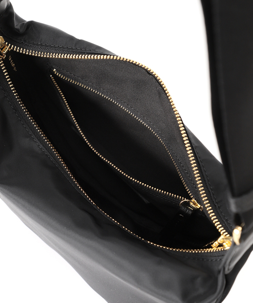 Spick & Span(スピックアンドスパン)の「《WEB限定追加》VIOLAd’ORO / ヴィオラドーロ BIANCA ナイロンショルダー(ショルダーバッグ・レディース・ベージュ系その他/ブラック・FREE)」の7枚目の写真