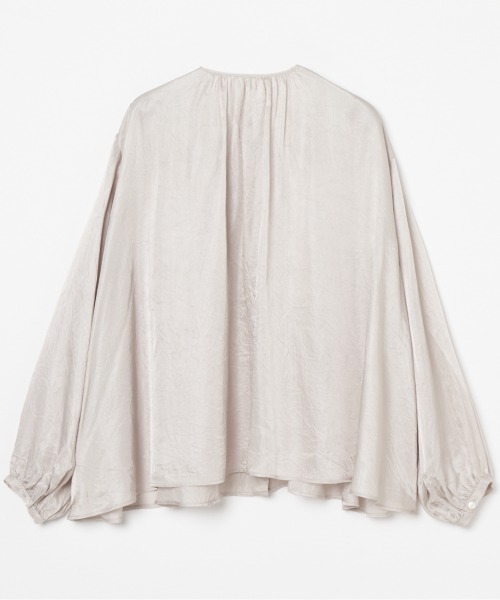 HELIOPOLE（エリオポール）の「CREPE SHEER GATHERED BLOUSE（シャツ/ブラウス・レディース・ホワイト/ライトグレー・38）」の7枚目の写真