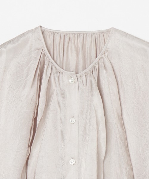 HELIOPOLE（エリオポール）の「CREPE SHEER GATHERED BLOUSE（シャツ/ブラウス・レディース・ホワイト/ライトグレー・38）」の3枚目の写真