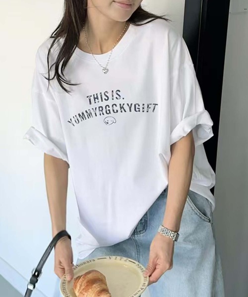 aimoha(アイモハ)の「メッセージプリントTシャツ(Tシャツ/カットソー・レディース・ホワイト/ブラック/イエロー/チョコ・FREE)」の3枚目の写真