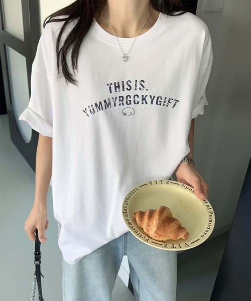 aimoha(アイモハ)の「メッセージプリントTシャツ(Tシャツ/カットソー・レディース・ホワイト/ブラック/イエロー/チョコ・FREE)」の6枚目の写真
