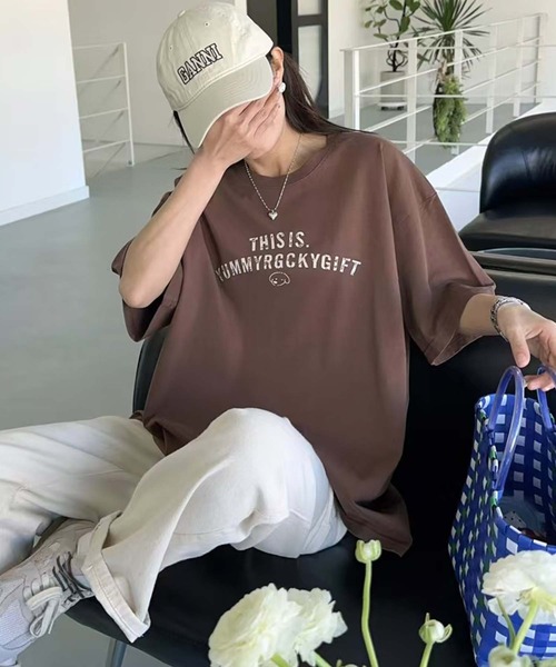 aimoha(アイモハ)の「メッセージプリントTシャツ(Tシャツ/カットソー・レディース・ホワイト/ブラック/イエロー/チョコ・FREE)」の10枚目の写真
