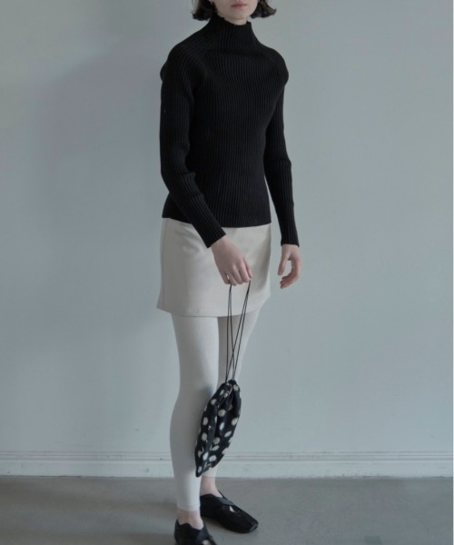 ALORA THE WAY(アロラザウェイ)の「layered mini skirt(スカート・レディース・オフホワイト/グレー・MEDIUM)」の14枚目の写真
