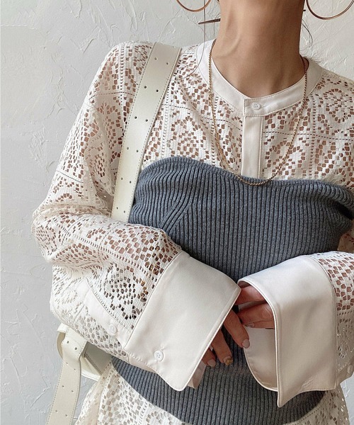 Doula Doula（ドゥーラドゥーラ）の「パネルレースノーカラーブラウス（シャツ/ブラウス・レディース・ブラック/アイボリー・FREE）」の4枚目の写真