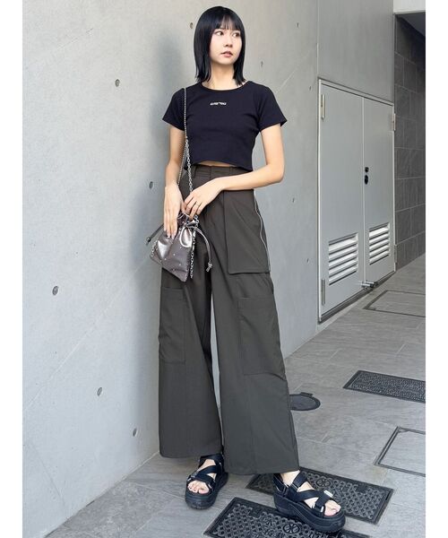 miu miu スポーティーサングラス シルバー/ブラック MIU MIU – Eyewear Club