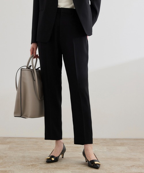 ROPE'（ロペ）の「トリアセバックサテン テーパードパンツ【オフィス/通勤/セットアップ対応】/洗える（その他パンツ・レディース・ブラック・36/38/40）」の9枚目の写真