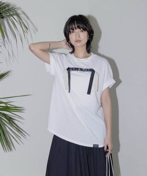 テープロゴエンブロフレンチTシャツ Eimee Law│Eimee Law